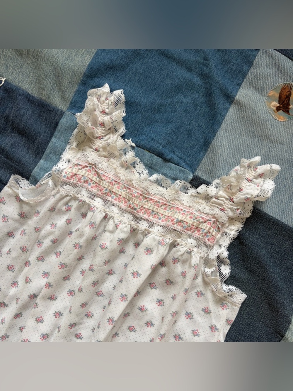 Nightgown Lace - Picture 2 of 9